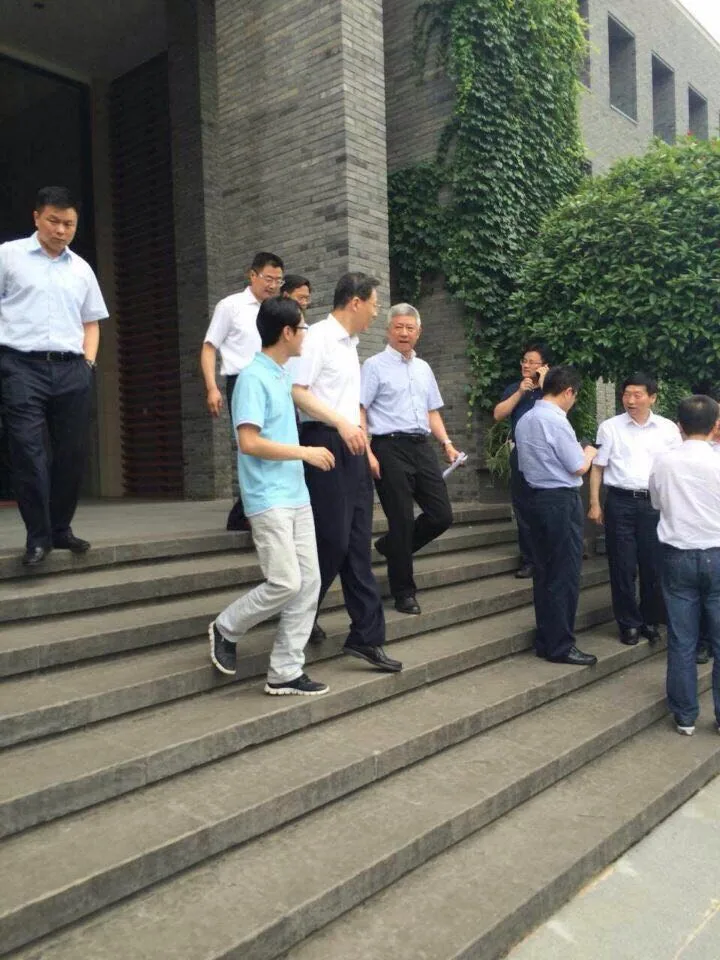 苏延所联席主任陈海挑陪同李学勇省长考察—图片3