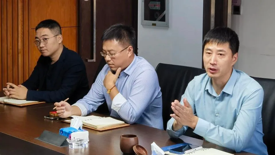 玄武区司法局党组书记、局长刘必军一行莅临苏延律所调研指导—图片3